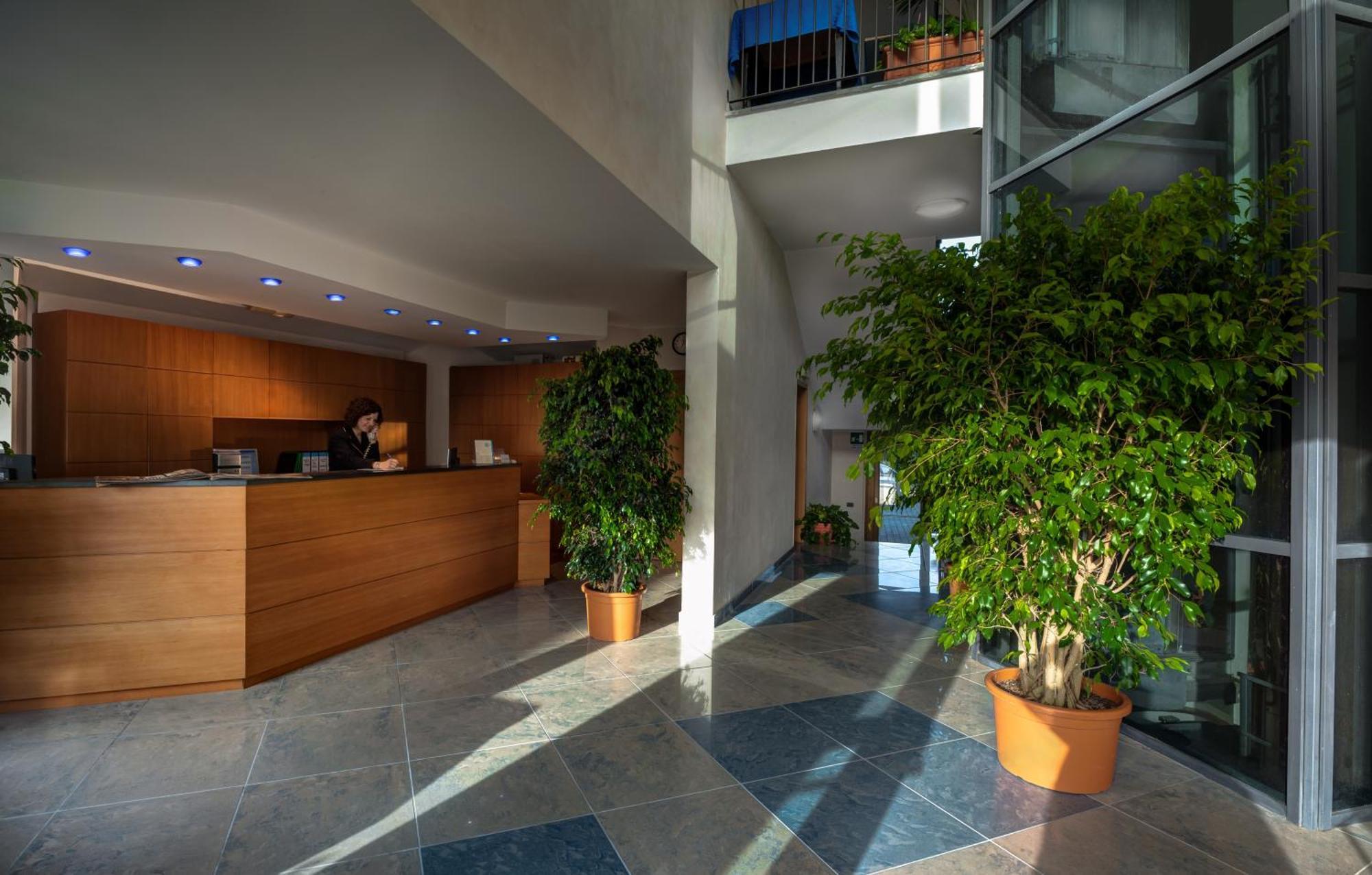 Continental Resort Tirrenia Exterior photo
