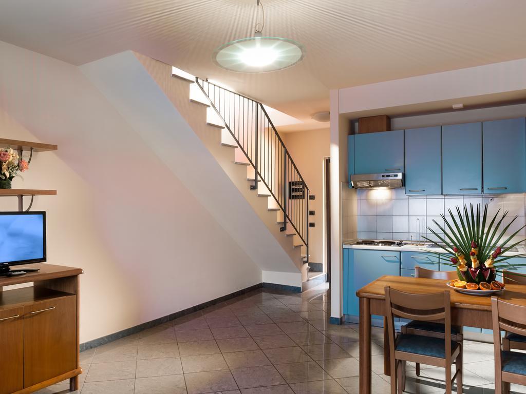 Continental Resort Tirrenia Room photo